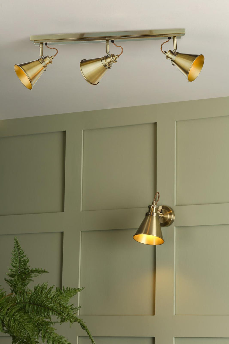 Laura Ashley Rufus 3lt Bar Spotlight Antique Brass • LA3756158-Q