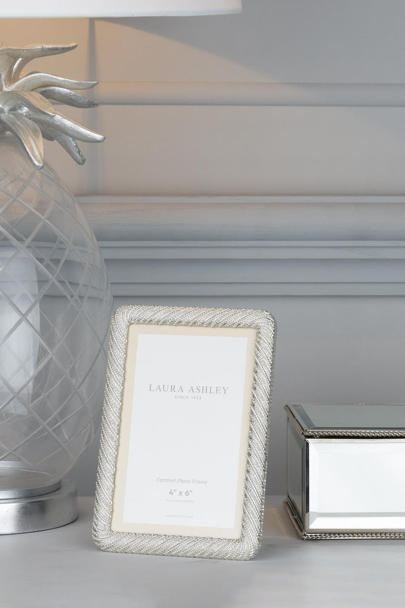 Laura Ashley Cartmel Photo Frame Silver Plated 4" x 6" • LA3756174-Q