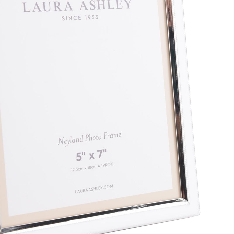 Laura Ashley Neyland Photo Frame Silver Plated 5" x 7" • LA3756186-Q