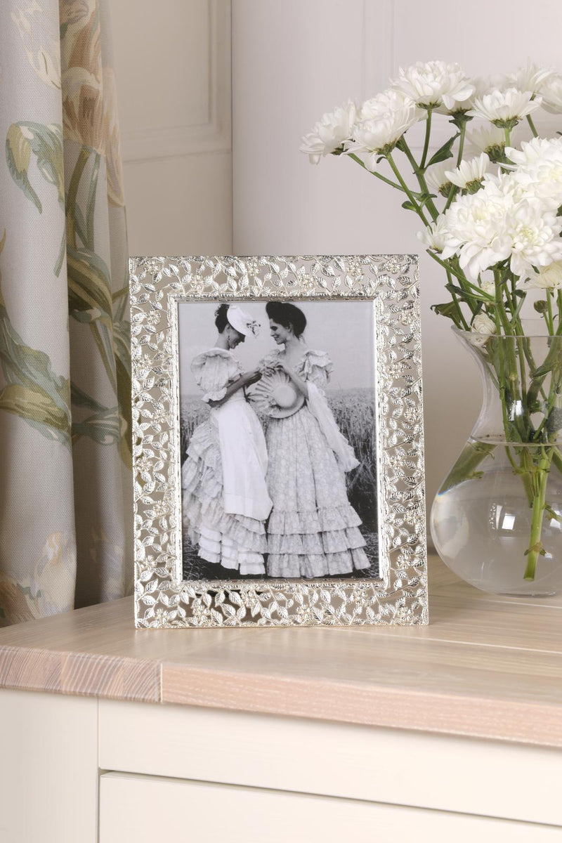 Laura Ashley Woolard Photo Frame Polished Silver 5" x 7" • LA3756541-Q