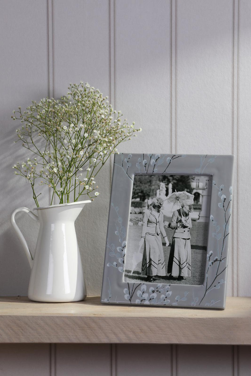 Laura Ashley Pussywillow Photo Frame Grey Ceramic 5" x 7" • LA3756695-Q