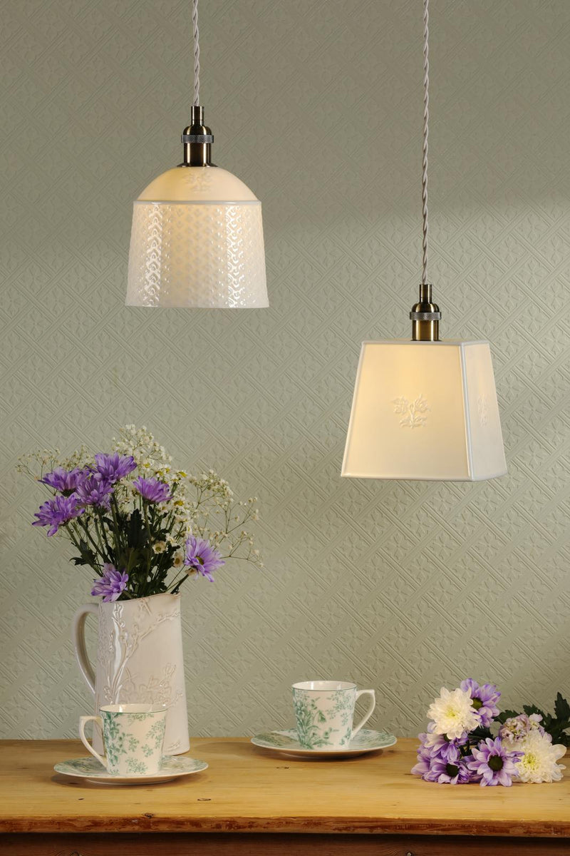Laura Ashley Porcelain Pendant Cream and Antique Brass • LA3756731-Q
