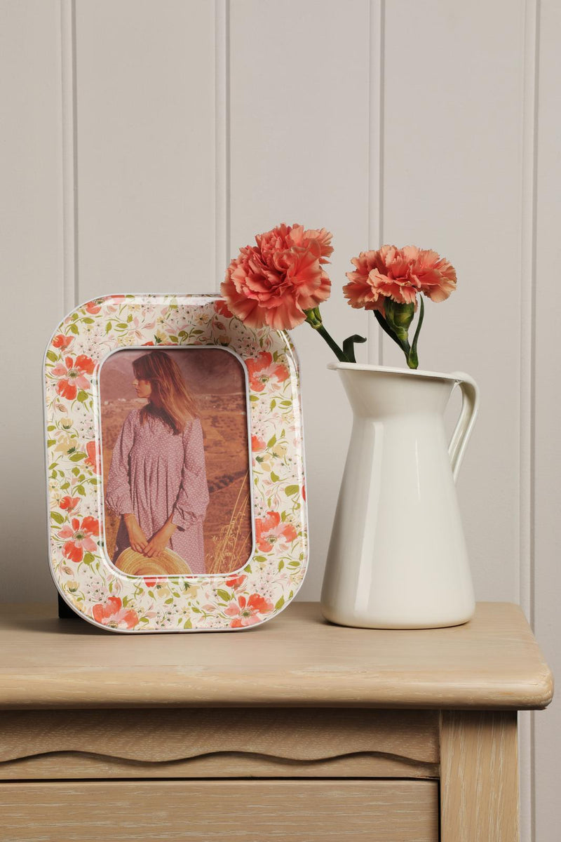 Laura Ashley Ombersley Poppies Photo Frame Matt Red 4" x 6" • LA3756764-Q