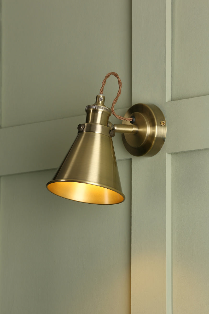 Laura Ashley Rufus Single Spotlight Antique Brass • LA3756155-Q