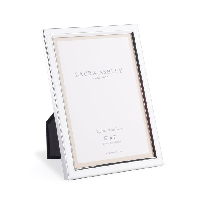 Laura Ashley Neyland Photo Frame Polished Silver 5x7 Inch • LA3756186-Q